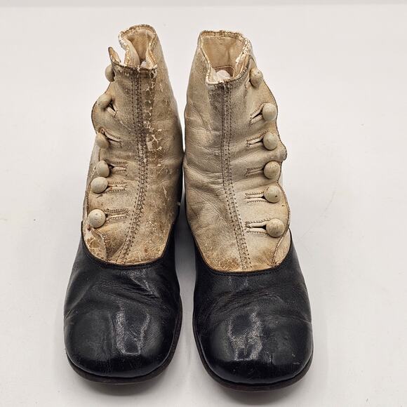 Vintage Victorian Child's High-Top Shoes 1890s Button-Up Leather - Picture 2 of 8